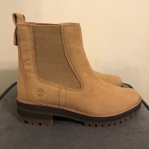 Timberland Courmayeur Valley Tan Chelsea Boots, Womens Size 9
